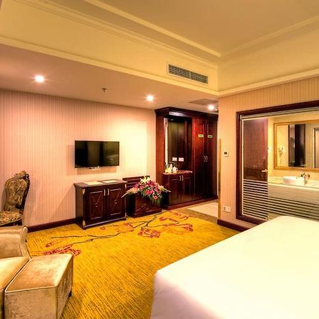 Vienna Hotel Shanghai Happy Valley Songjiang Exterior foto